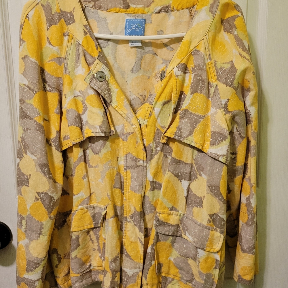 Yellow and Gray Patterned Jacket - image 3